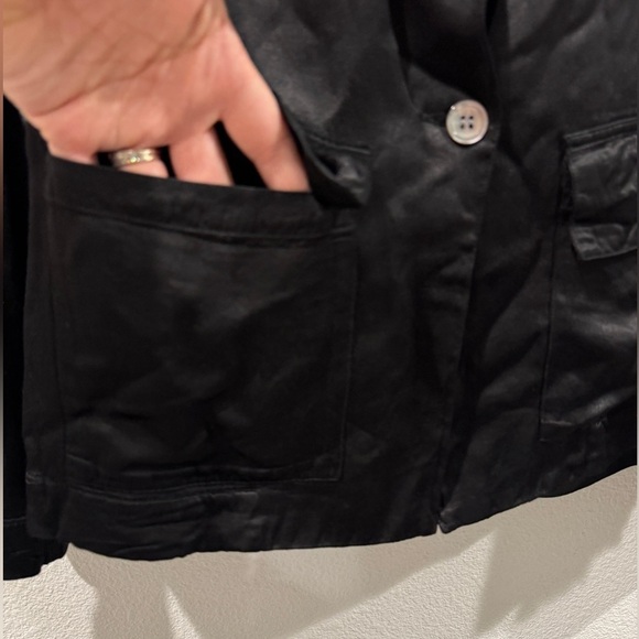 Raquel Allegra Black Satin Single Button Closure Fold Over Pocket Blazer Size 0 - Picture 6 of 15